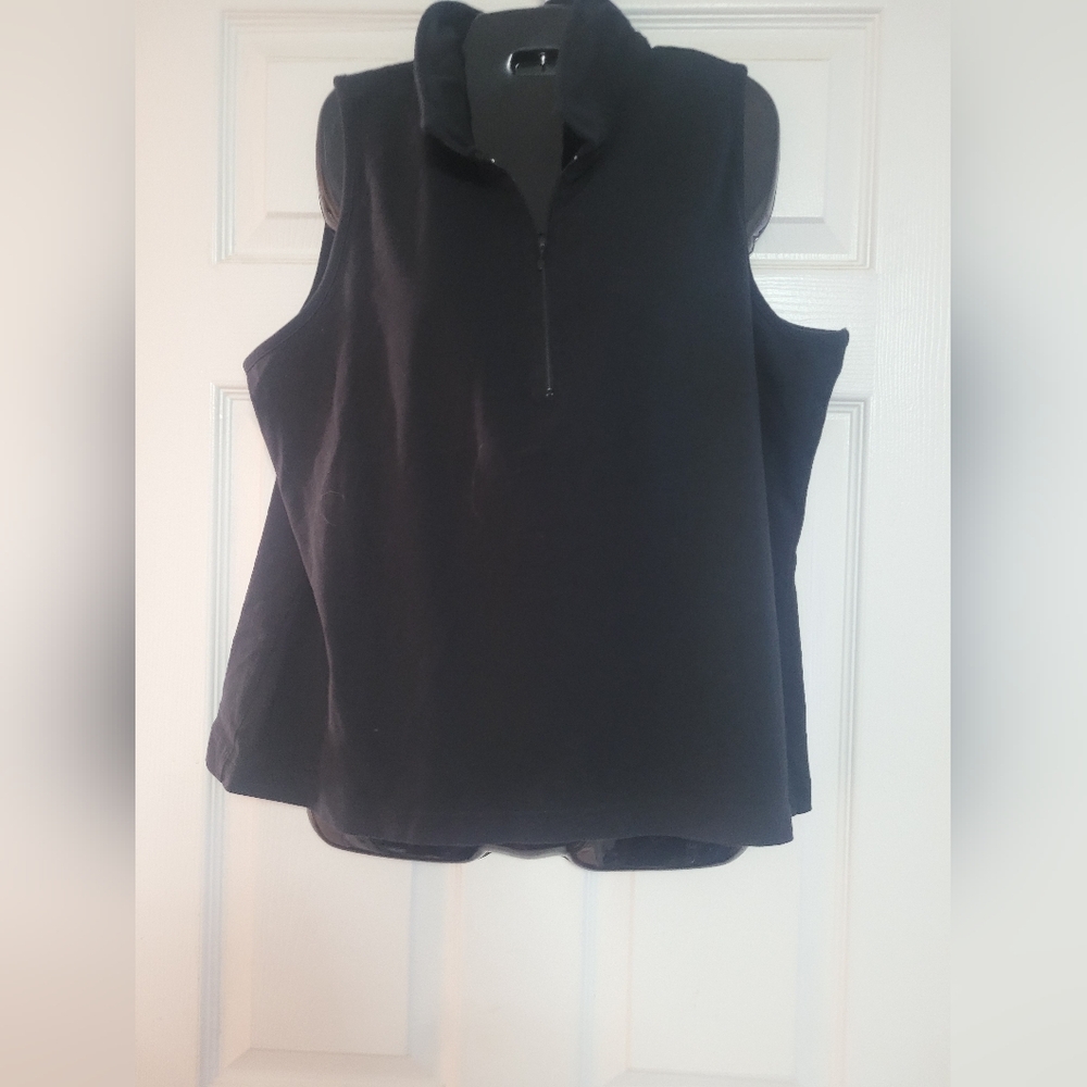 Chic Black Sleeveless Women's Tank Top